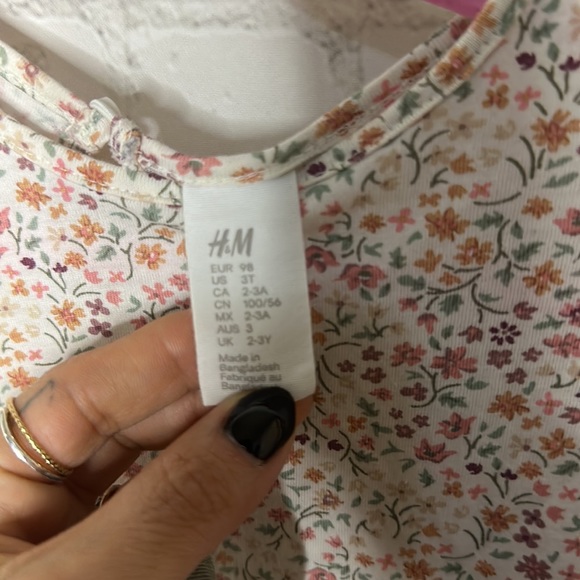 H&M 2 pc toddler set size 3T - Picture 4 of 6